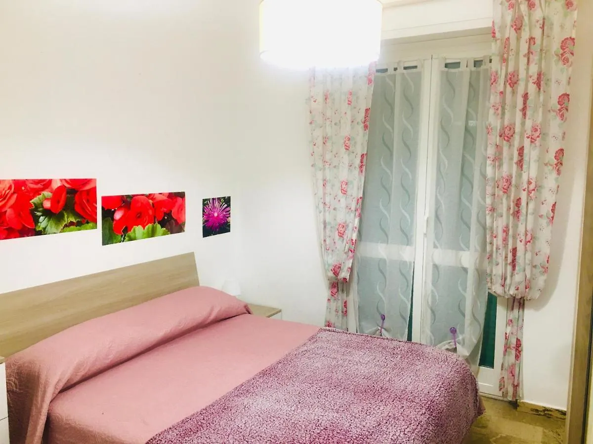 Condominio Irma Borghetto Santo Spirito 0*,