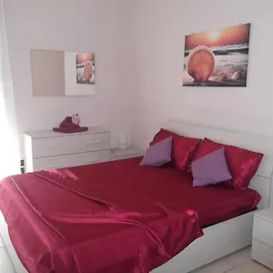 Attico Trilocale Con Solarium A Appartamento